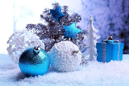 4 Festive Themes to Inspire Your Christmas Tree Decorating