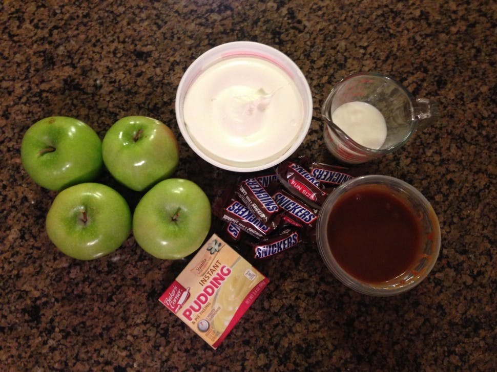 Halloween Candy Recipe: Snickers Taffy Apple Salad